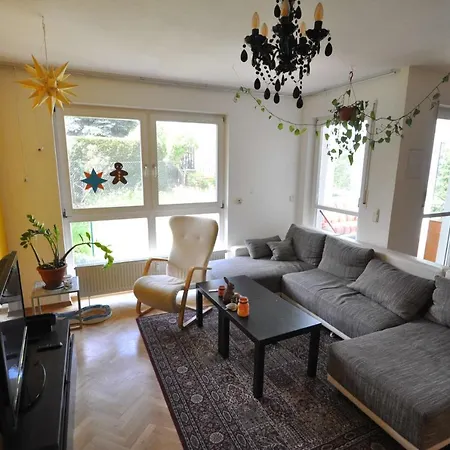Апартаменты Schone 4 Eg Mit Garten Und Wintergarten