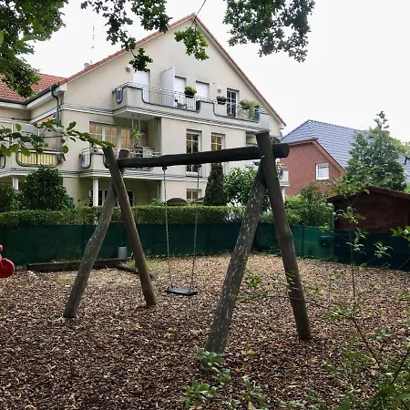 Schone 4 Eg Mit Garten Und Wintergarten Апартаменты Малов